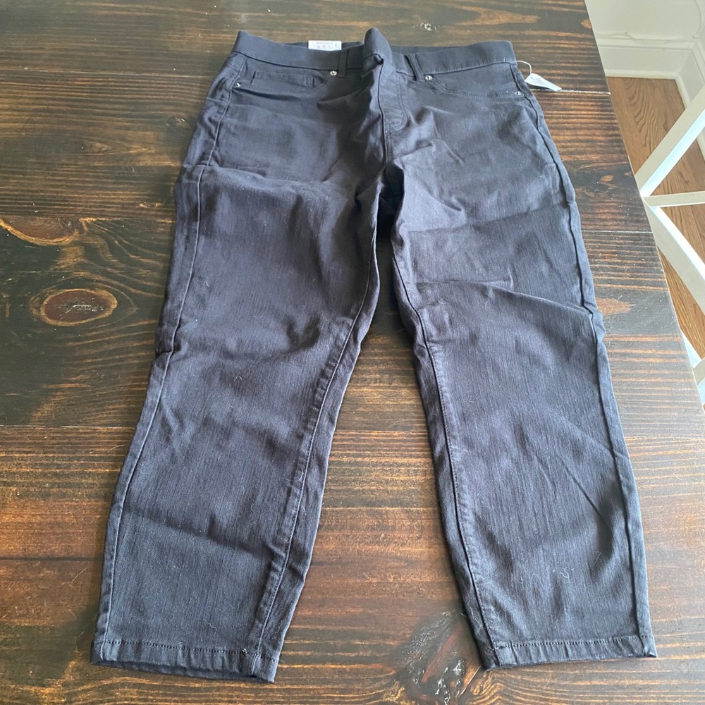 Time and Tru Womens High Rise Jegging Capri Black Pull On Pants Size L 12-14 NWT